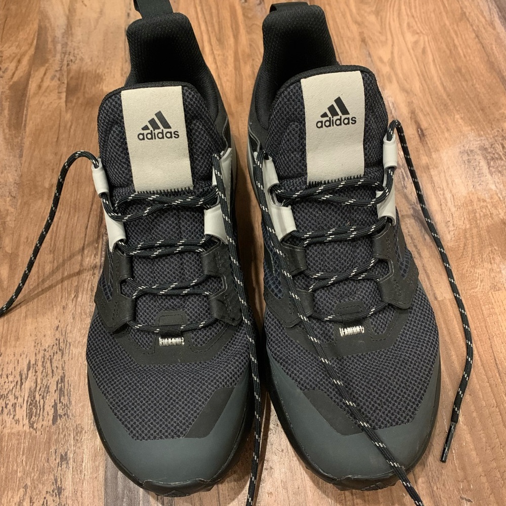 Adidas men’s sneakers